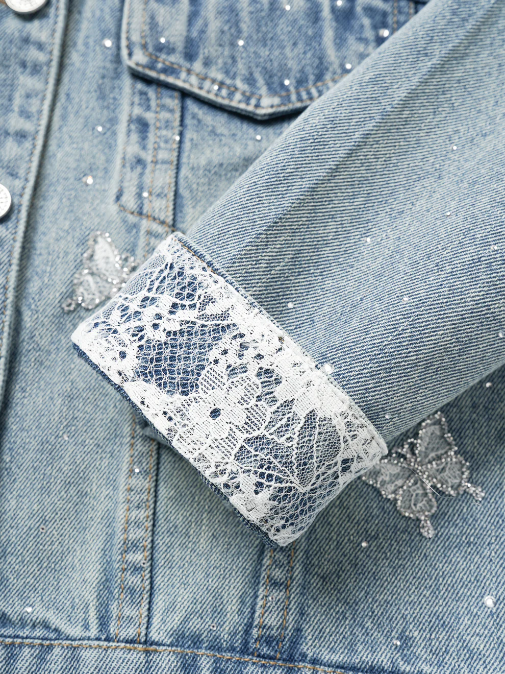 dettaglio pizzo giacca jeans lavezzo milano